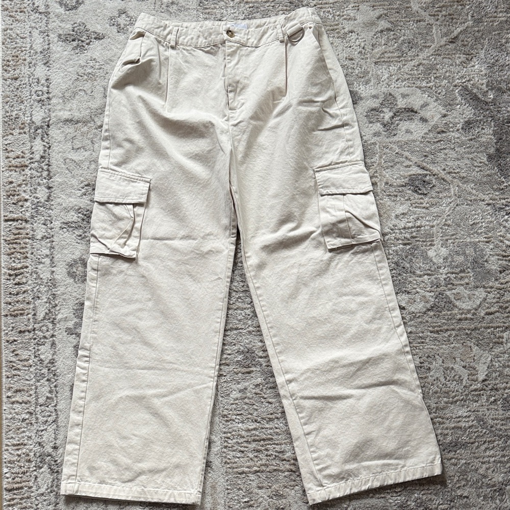Women's Cream Cargo Pants